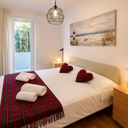 Azzurro Private Villa